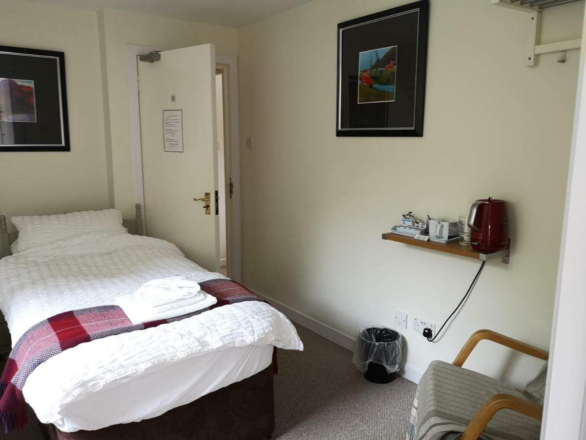 Skye Picture House Hotel Broadford  Eksteriør billede